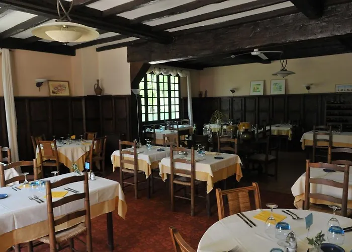 酒店 特鲁费埃尔酒店 2*