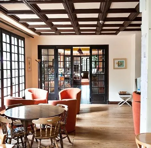 特鲁费埃尔酒店 酒店 2*